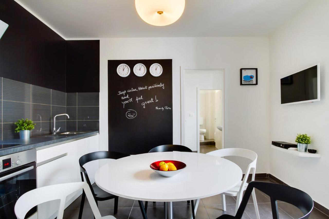 Divinity's - Old Town Center Apartment *