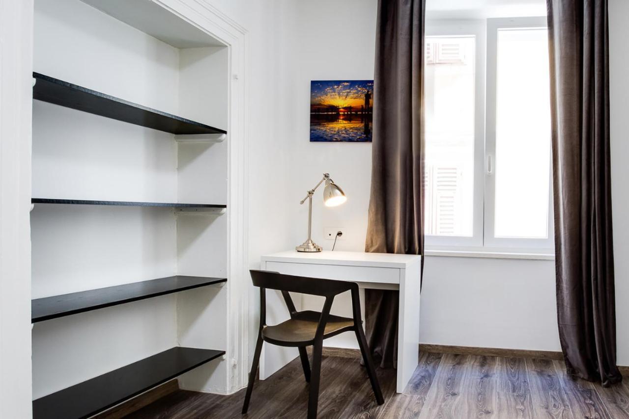 Divinity's - Old Town Center Apartment *